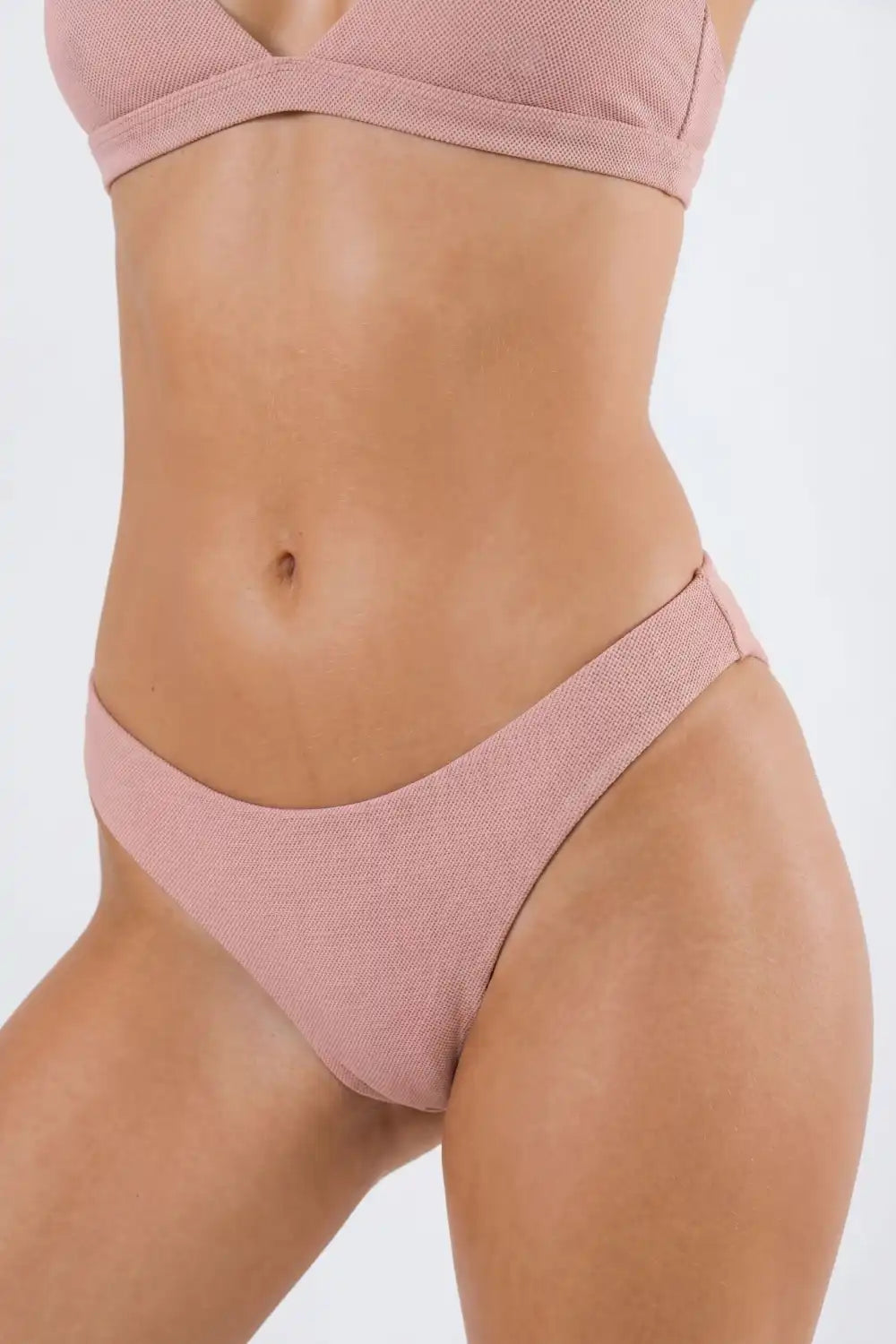 The Bell Pep | Red Chambray Seamless Thong