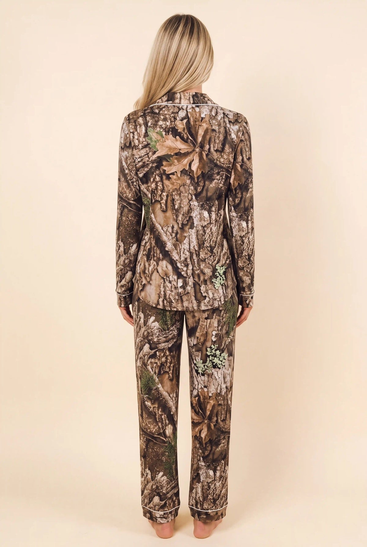 The Deerly Departed | RealTree x Shinesty Camouflage SleepDeep™ Women’s Long Sleeve Pajama Set