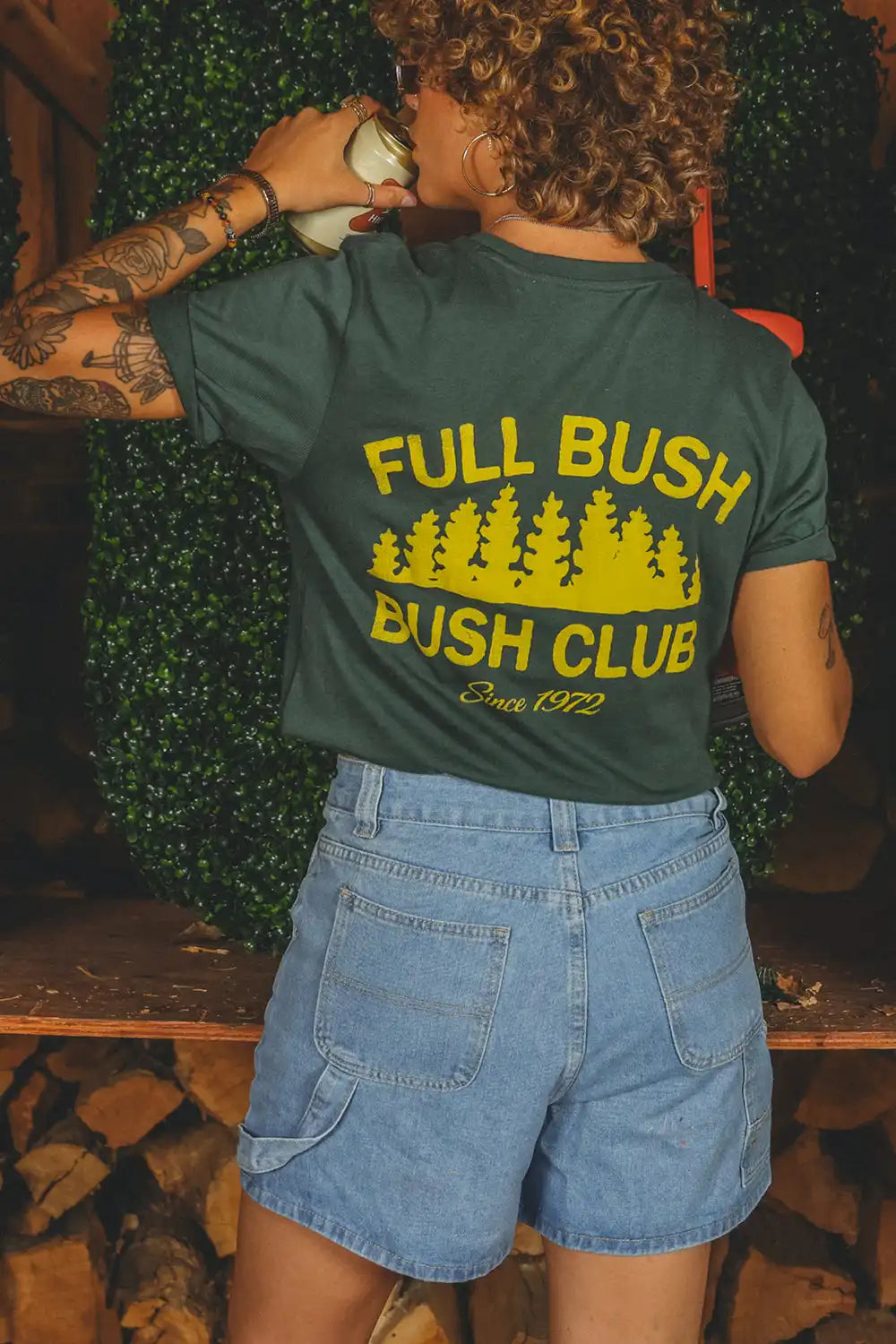 The Hedge Bet | Green Full Bush Bush Club Everyman™ T Shirt