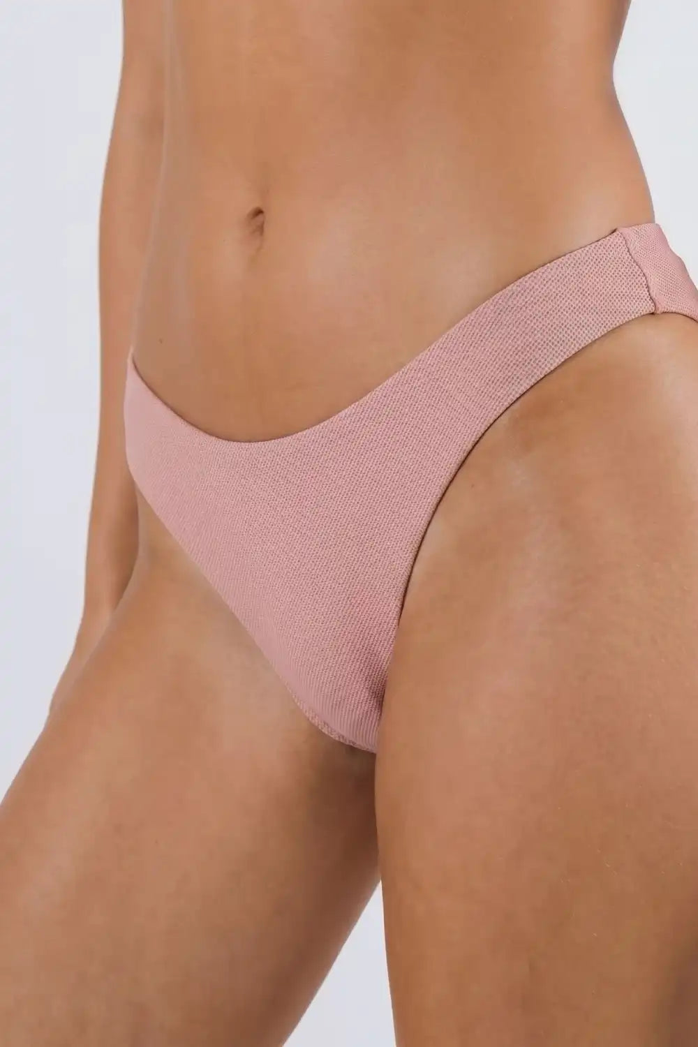 The Bell Pep | Red Chambray Seamless Thong